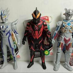ウルトラ怪獣3体新品バンダイソフビ人形