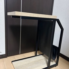 ベッドサイドテーブル　美品