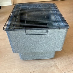 メダカ飼育ケース3個
