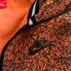 ナイキパーカーの画像