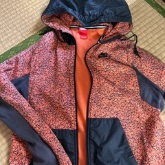 ナイキパーカー