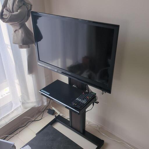 テレビ、テレビ台、レコーダー