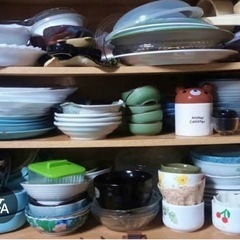 大量の食器