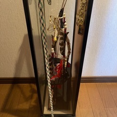 オルゴール付き破魔矢の置物の画像
