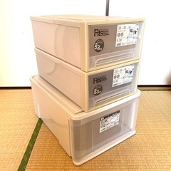 衣装ケース　押入れ　3個