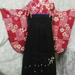 二尺袖紅に桜　着物・無地袴