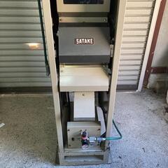 色彩選別機　精米機器の画像