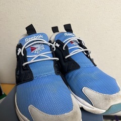 Reebok フューリーライト　ブルー