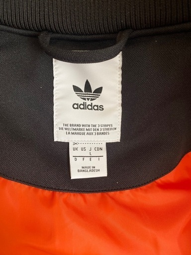 adidasジャケット