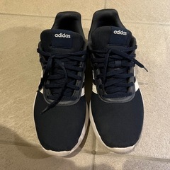 【取引中】アディダス  スニーカー25.0cmの画像
