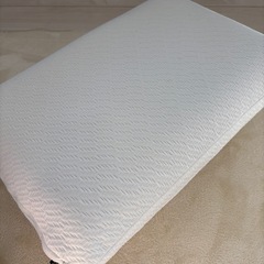 ZINUS 低反発枕　体温調節の画像