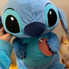 ディズニー　スティッチ　でかぬいぐるみ