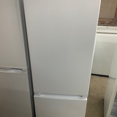 22年製 ヤマダセレクト　冷蔵庫　179L YRZ-F17J RZの画像