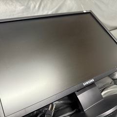 PCモニター　２４インチ　HDMI入力は、ないです　サムスン　２４４３BW PLUS
の画像