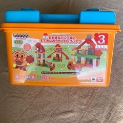 アンパンマン　大きなパン工場とすてきなおうちブロックバケツ
