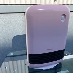 セラミックファンヒーター
