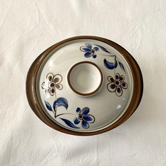 陶器 蓋付き お皿 小鍋　2つの画像