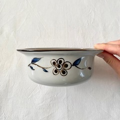 陶器 蓋付き お皿 小鍋　2つの画像