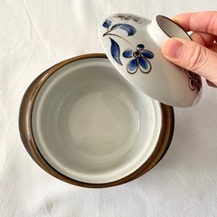 陶器 蓋付き お皿 小鍋　2つの画像