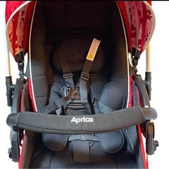 Aprica ラクーナソファークッション ハーフサイクルレッドRDの画像