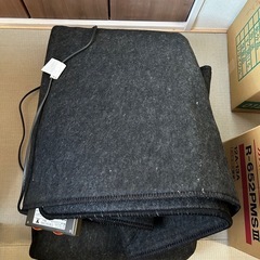 山善ホットカーペット3畳用の画像