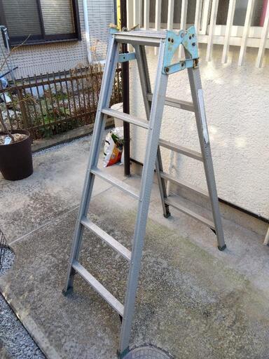 はしご兼用脚立