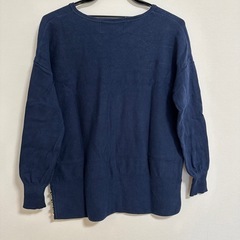 Floor nano univeise Vネックの画像