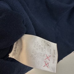 Floor nano univeise Vネックの画像