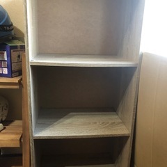 棚、盆棚、茶色の画像
