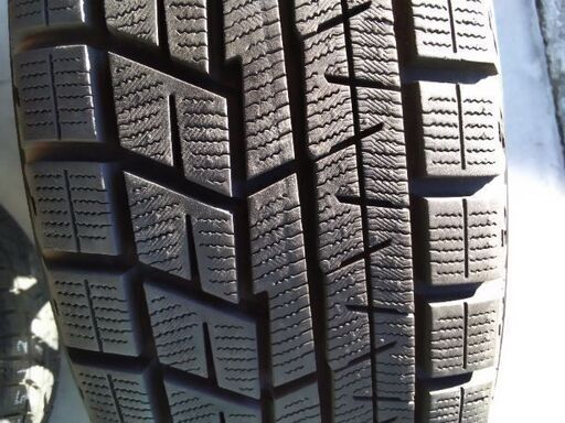 ヨコハマアイスガード06 スタッドレスタイヤホイール185/70r14