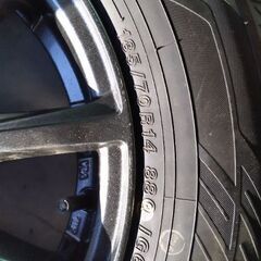 ヨコハマアイスガード06 スタッドレスタイヤホイール185/70r14の画像