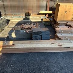 「木材自由にお取りください！」の画像