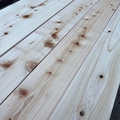 【特価品】ヒノキ 4000×30×90(mm) バラ売り！デッキ、下地、DIYなどに。在庫95本ありますので複数の方へ販売できます。の画像