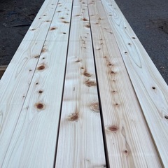 【特価品】ヒノキ 4000×30×90(mm) バラ売り！デッキ、下地、DIYなどに。在庫95本ありますので複数の方へ販売できます。の画像