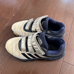 adidas 野球トレーニングシューズ21.5cm