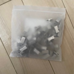 遮光カーテンとカーテンフック
の画像