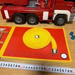 （商談中）（仕掛け絵本）ぼくのしゃうぼうしゃ&（放水車）M放水できる 働く車 bruder ブルーダー 本物そっくり はしご消防車 はしご車の画像