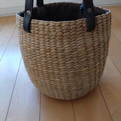 カゴバックの画像