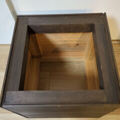 木製プランターカバーの画像