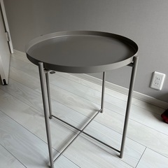 IKEA グラドム　サイドテーブル
