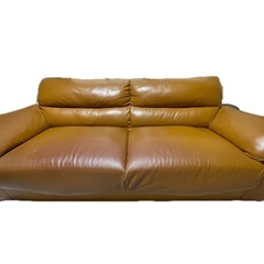 キャメル 革 3人掛け 
ソファーの画像