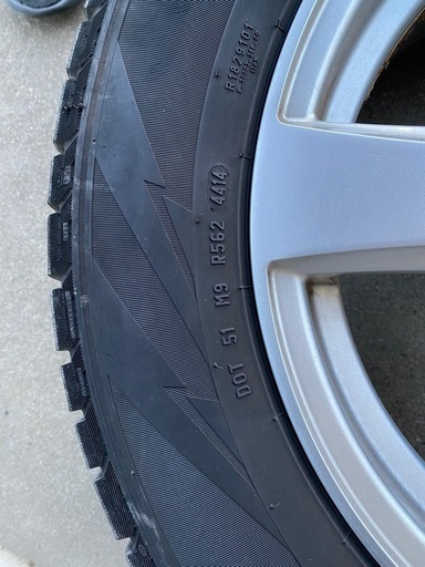 スタッドレスタイヤホイール　205/65r16