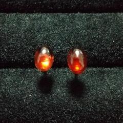 天然石ピアス ファイヤーオパールの画像