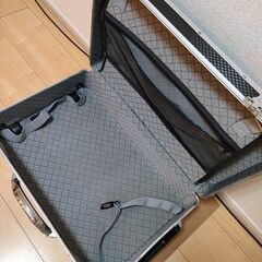 スーツケース①　アタッシュケース型　キャリーケース　キャリーバッグ　機材ケースの画像