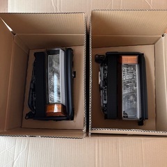 ランドクルーザー 250 純正 ヘッドライト 角目 ２５０ ラン...