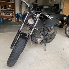 ftr223 不動　部品取り車
