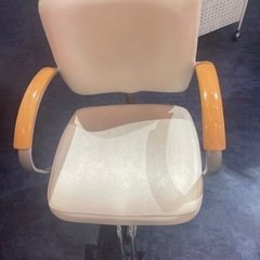 美容室椅子の画像
