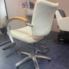 美容室椅子の画像