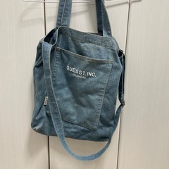 GUESS トートバッグの画像
