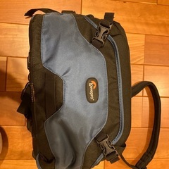 （未使用品・希望価格を教えてください！）Lowepro インバー...